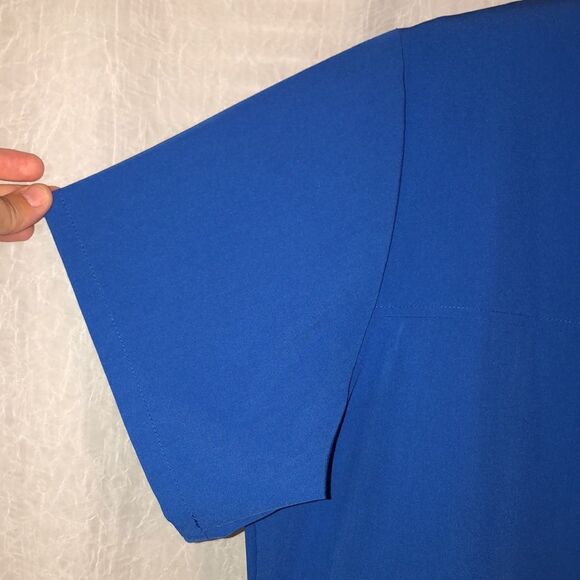 Jockey XL Classic Fit Collection 4 Pocket Solid Royal Blue Scrub Top - Picture 14 of 14